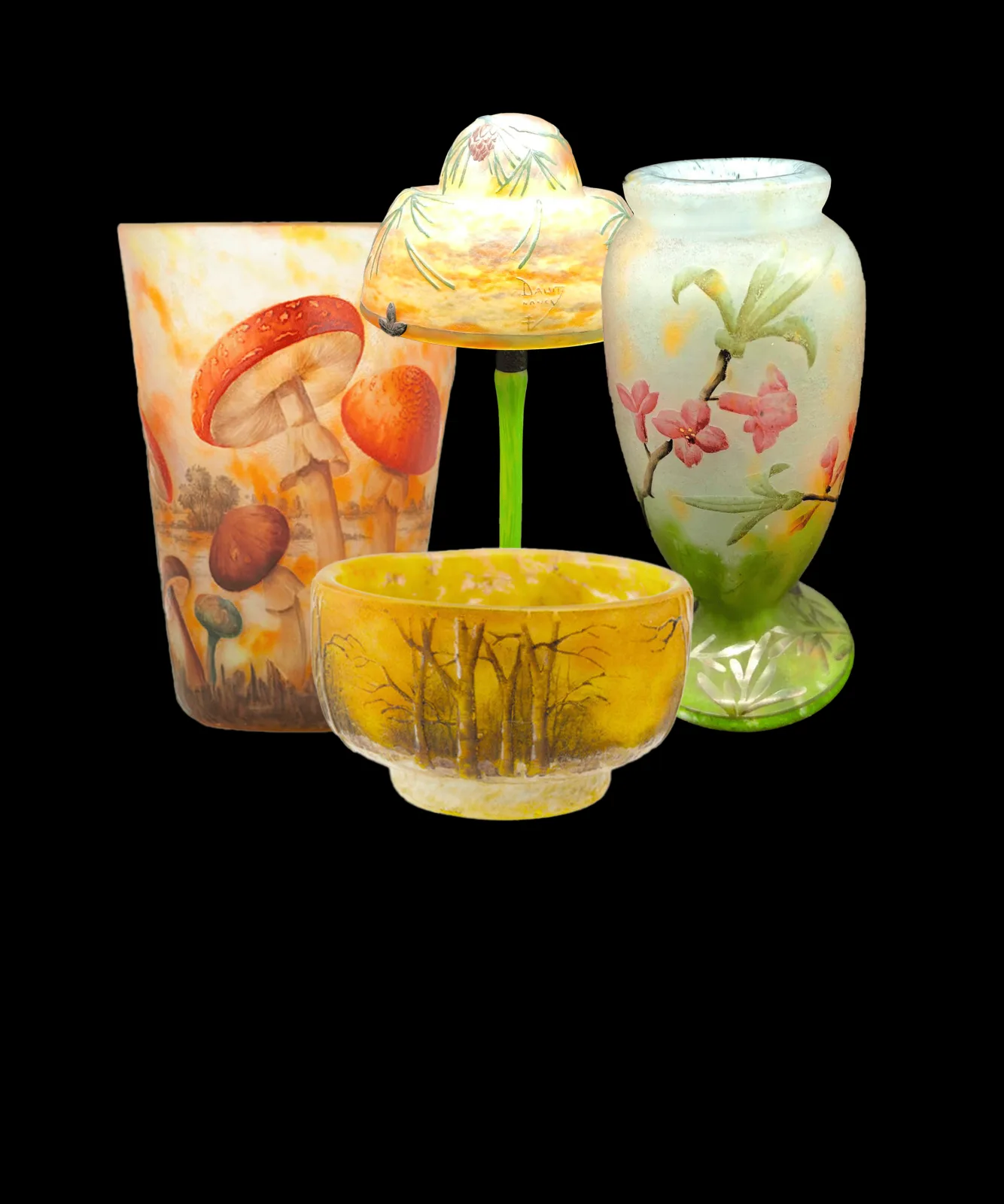 Verreries et objets de vitrine anciens